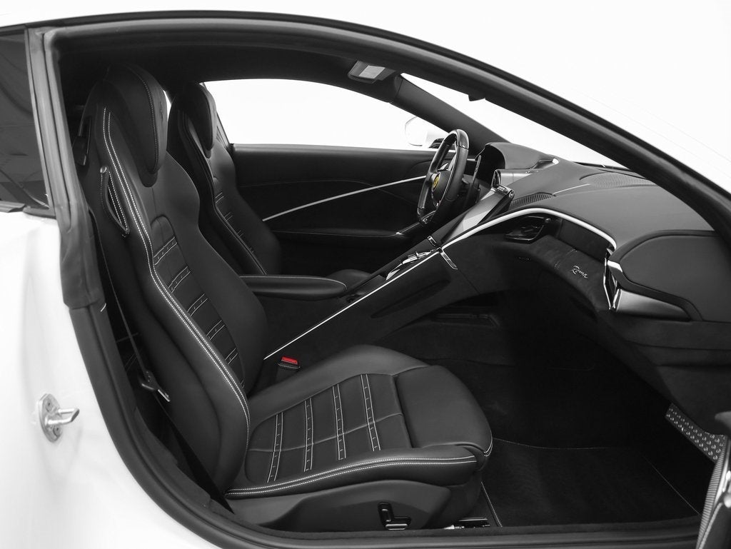 2023 Ferrari Roma Base