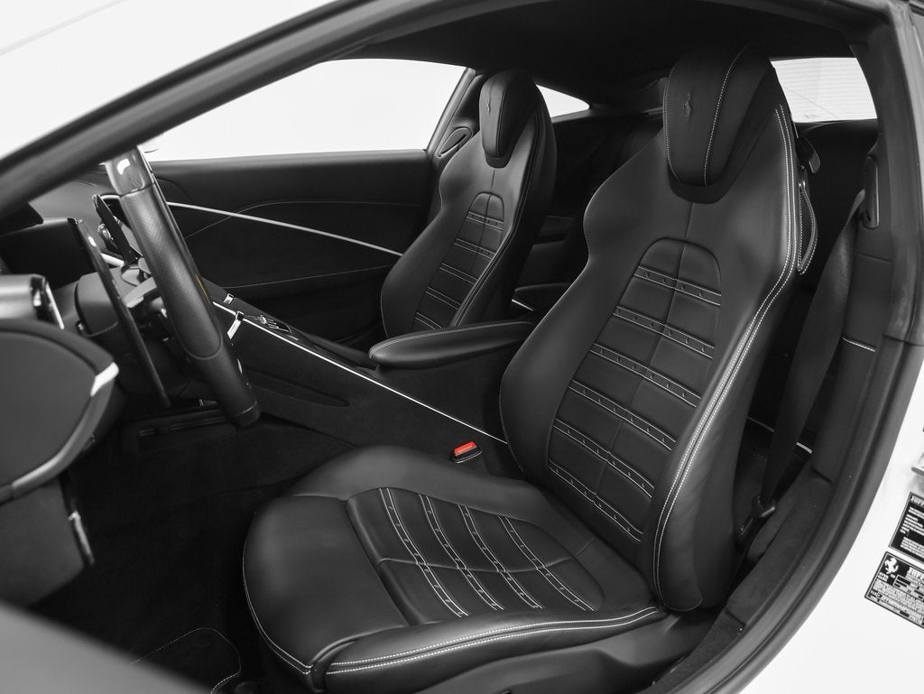 2023 Ferrari Roma Base