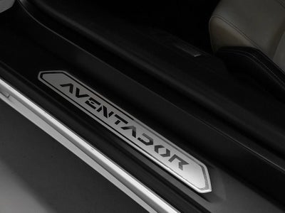 2014 Lamborghini Aventador Base