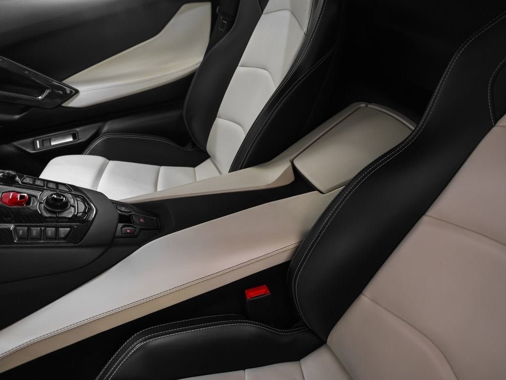 2014 Lamborghini Aventador Base