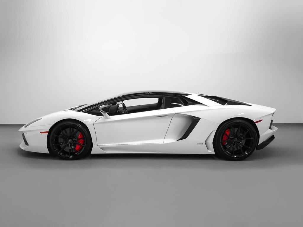 2014 Lamborghini Aventador Base