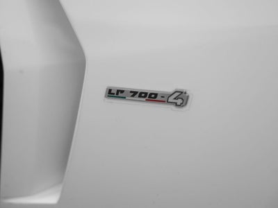 2014 Lamborghini Aventador Base