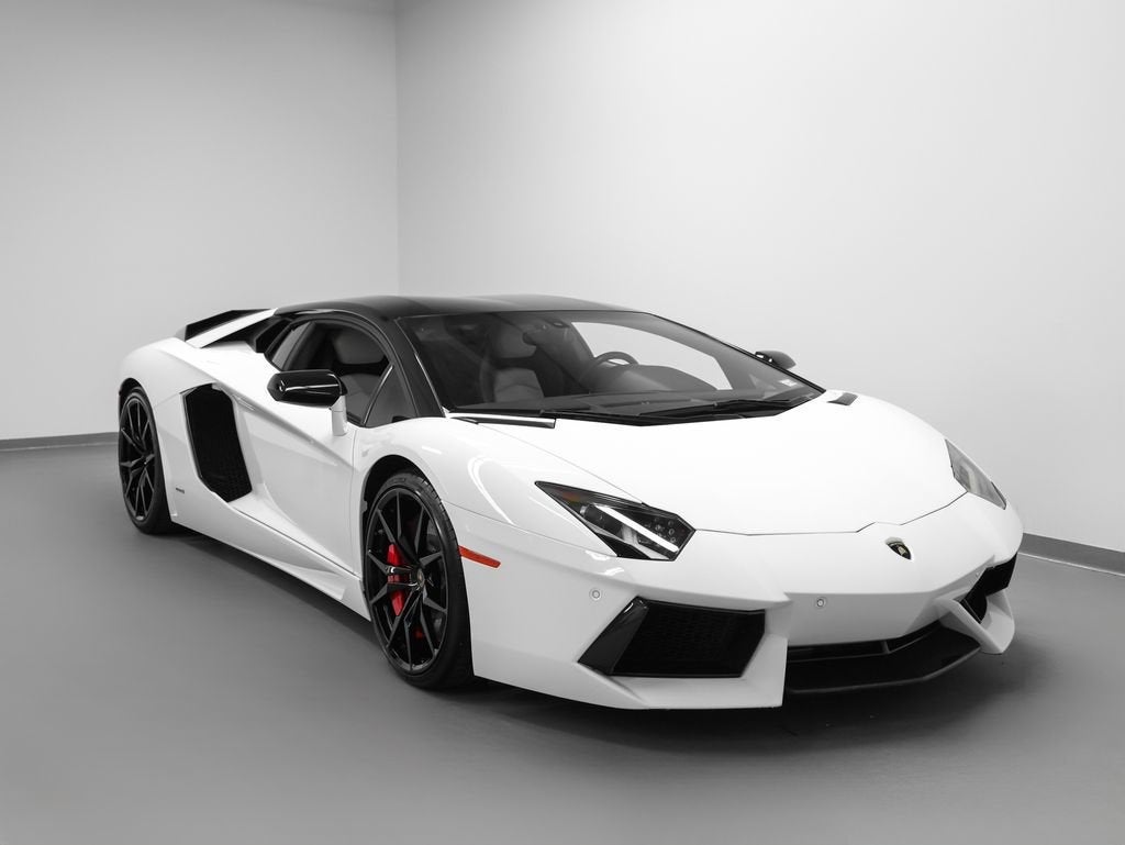 2014 Lamborghini Aventador Base