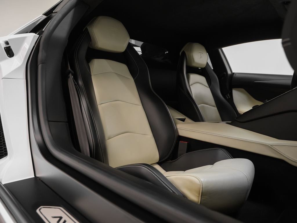 2014 Lamborghini Aventador Base