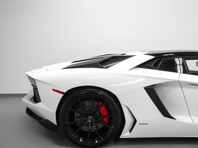 2014 Lamborghini Aventador Base