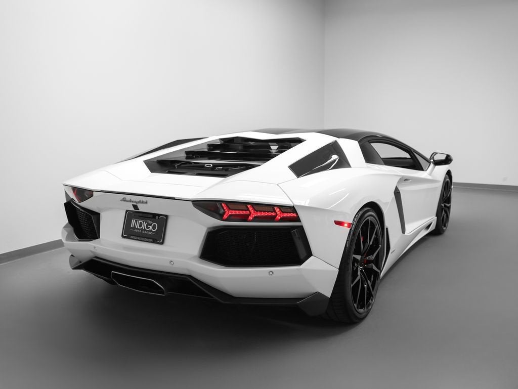2014 Lamborghini Aventador Base