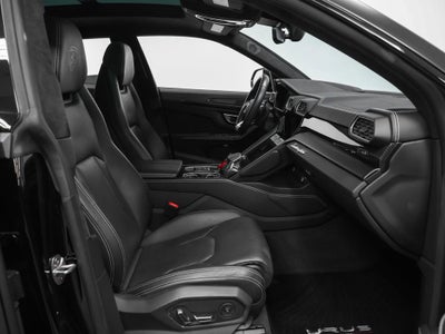 2022 Lamborghini Urus Base