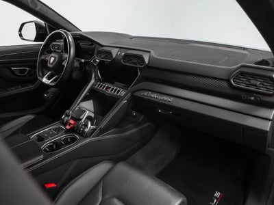2022 Lamborghini Urus Base