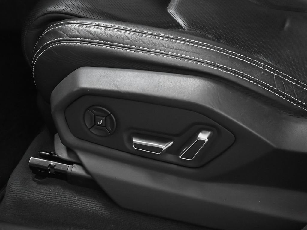 2022 Lamborghini Urus Base