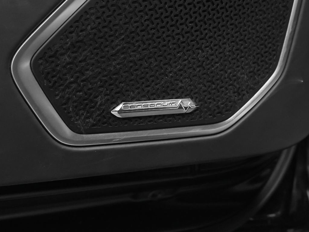 2022 Lamborghini Urus Base