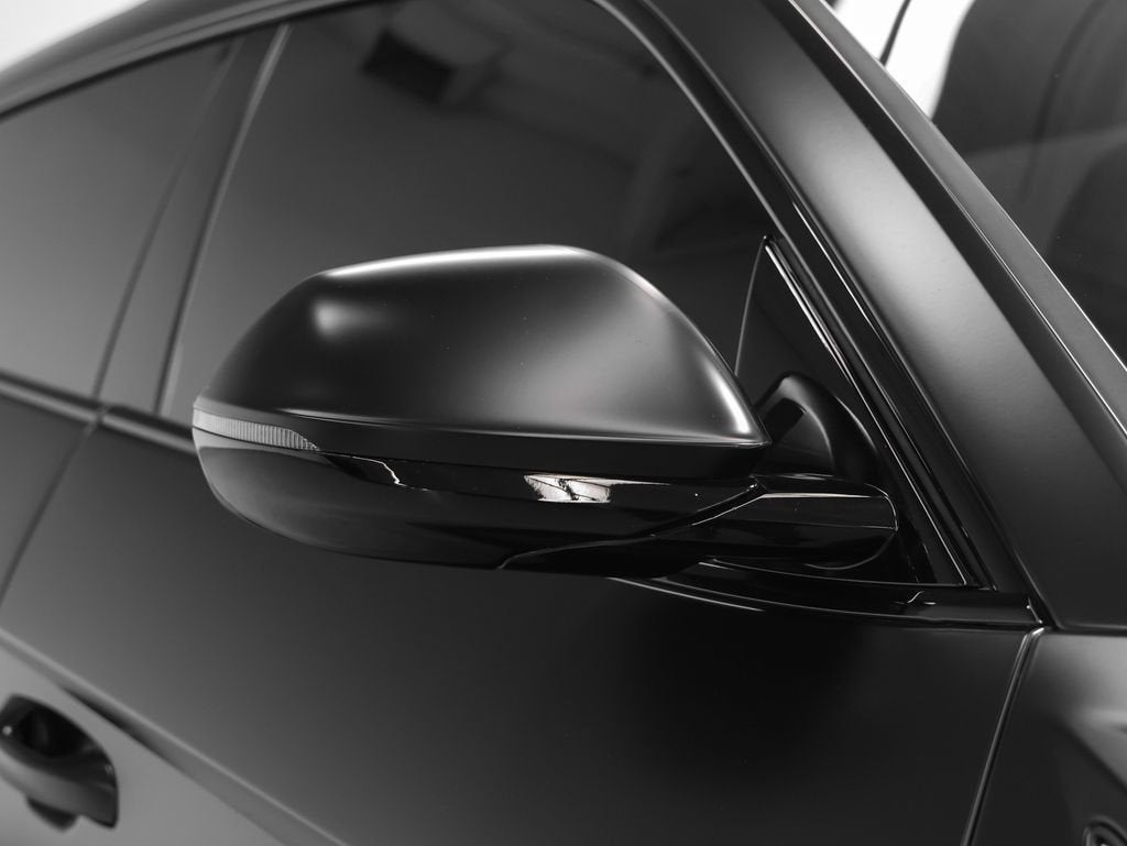 2022 Lamborghini Urus Base