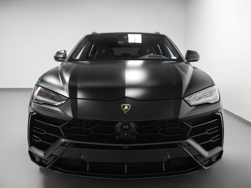 2022 Lamborghini Urus Base
