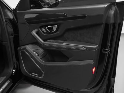 2022 Lamborghini Urus Base