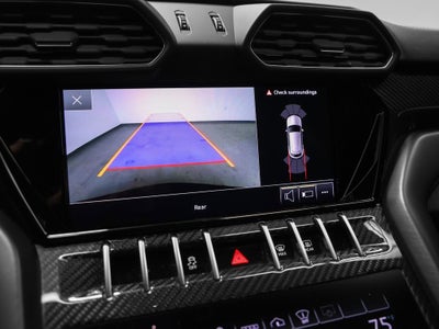 2022 Lamborghini Urus Base