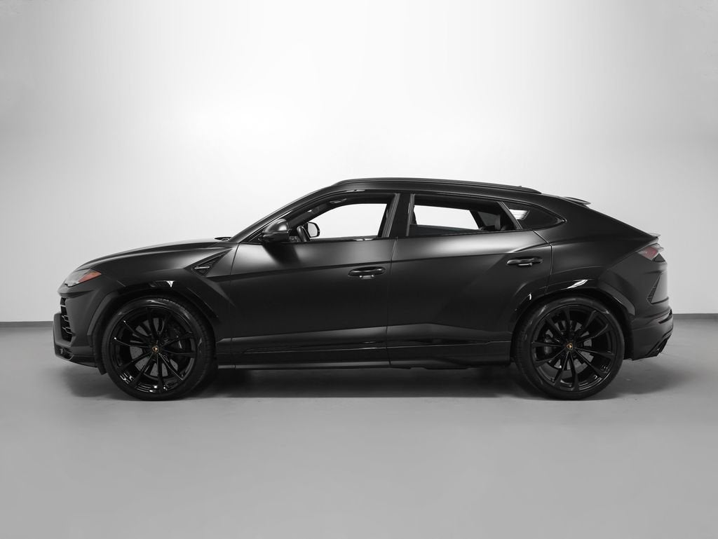 2022 Lamborghini Urus Base