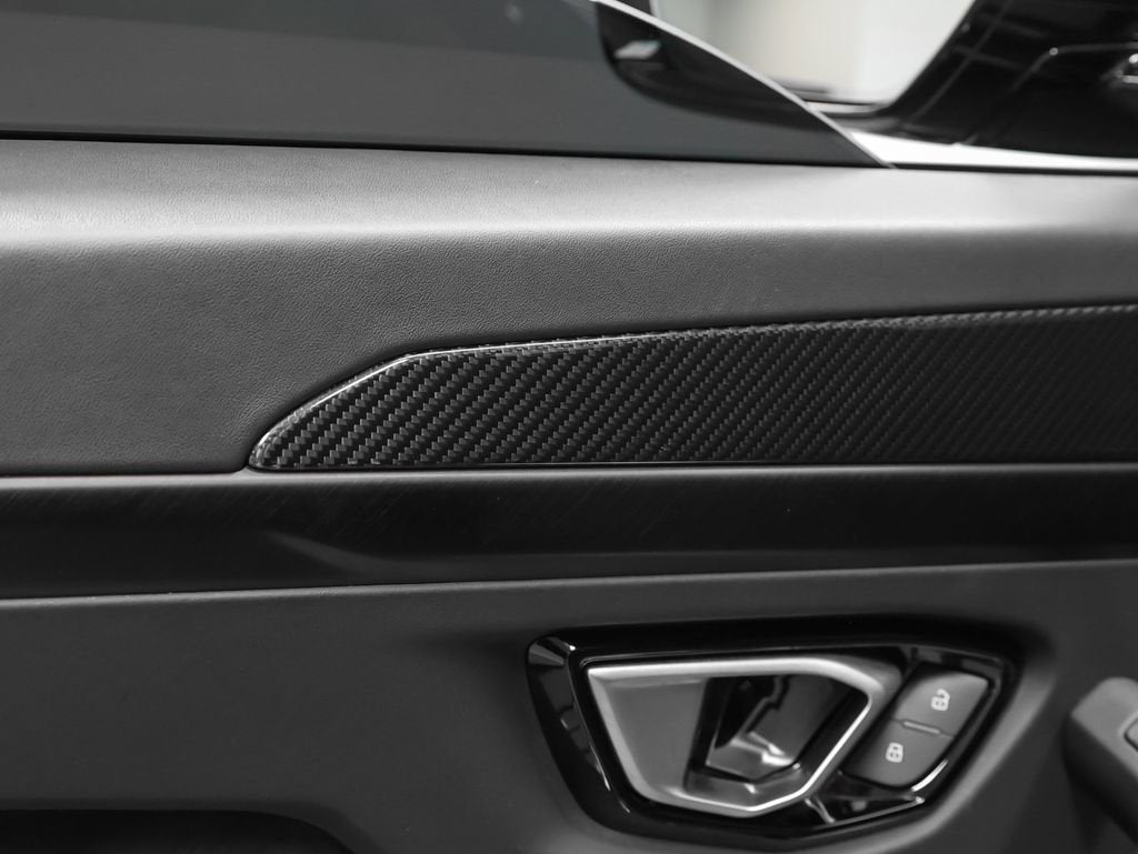 2022 Lamborghini Urus Base