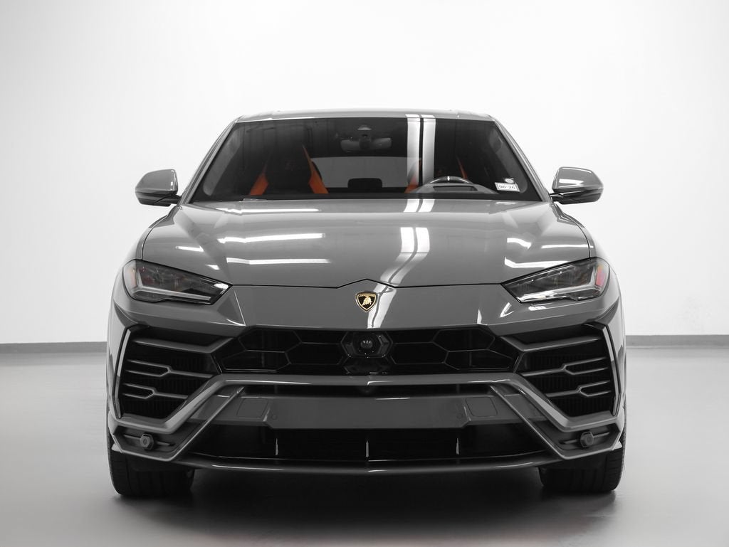 2022 Lamborghini Urus Base