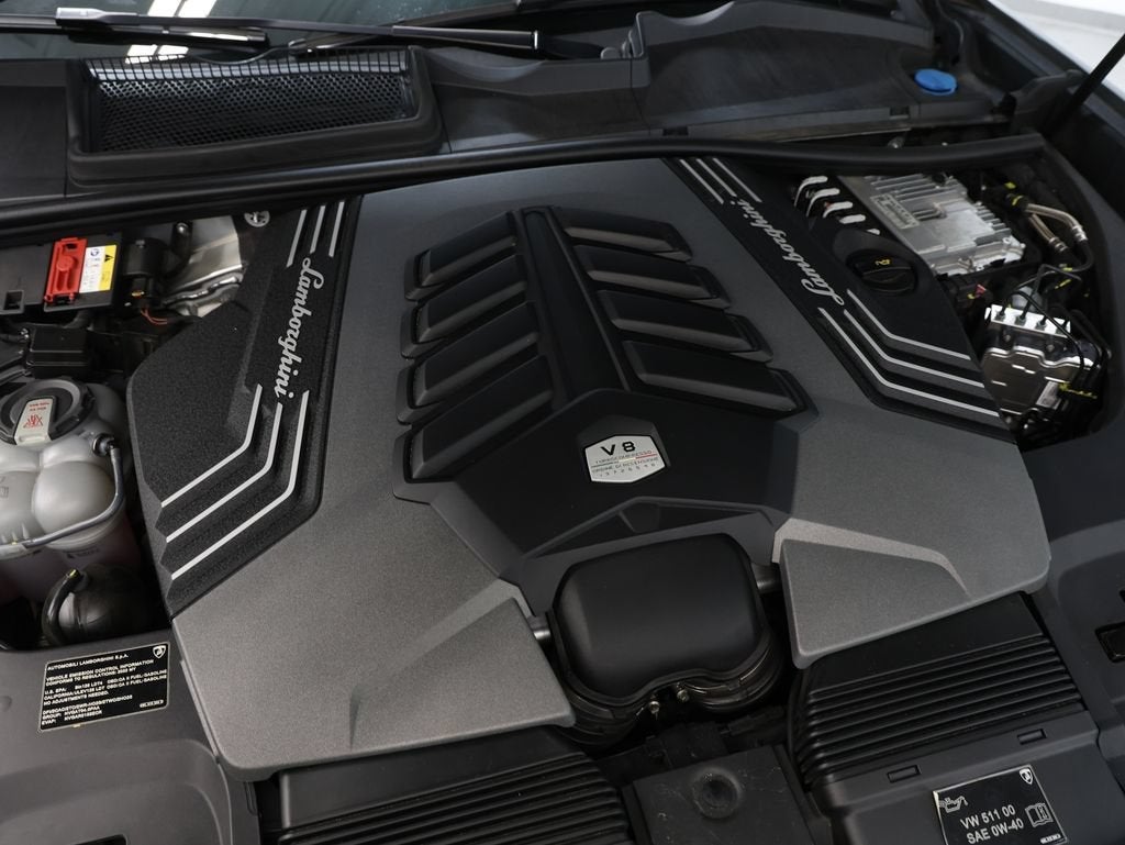 2022 Lamborghini Urus Base