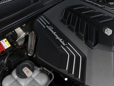 2022 Lamborghini Urus Base