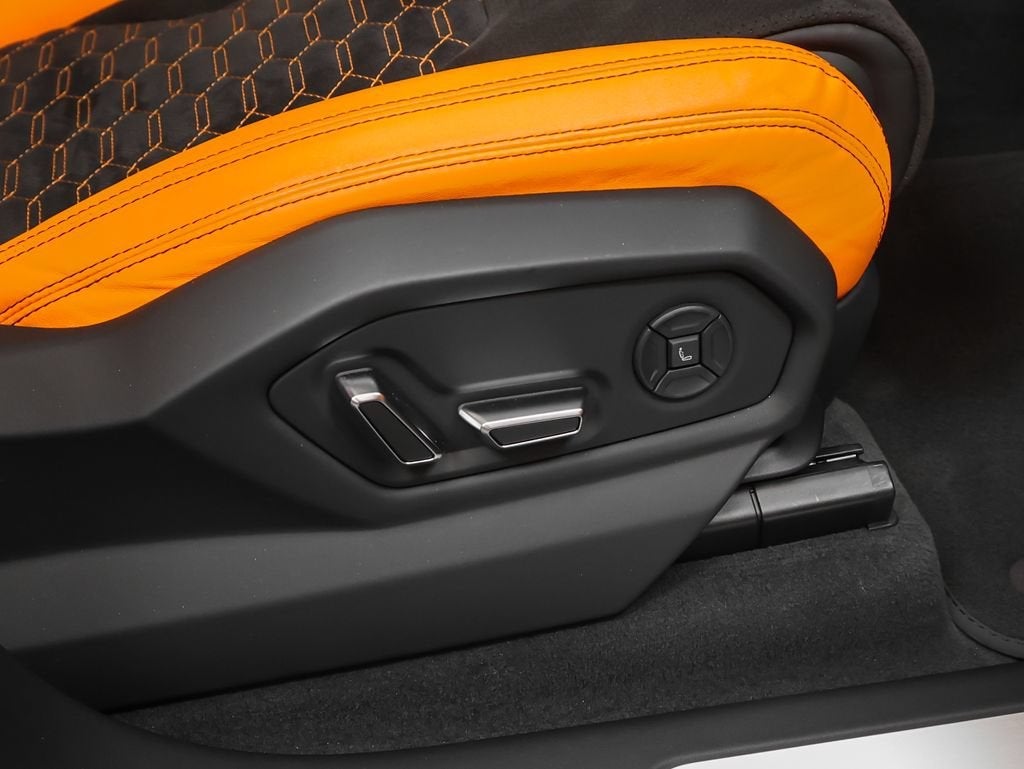 2022 Lamborghini Urus Base