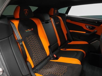 2022 Lamborghini Urus Base
