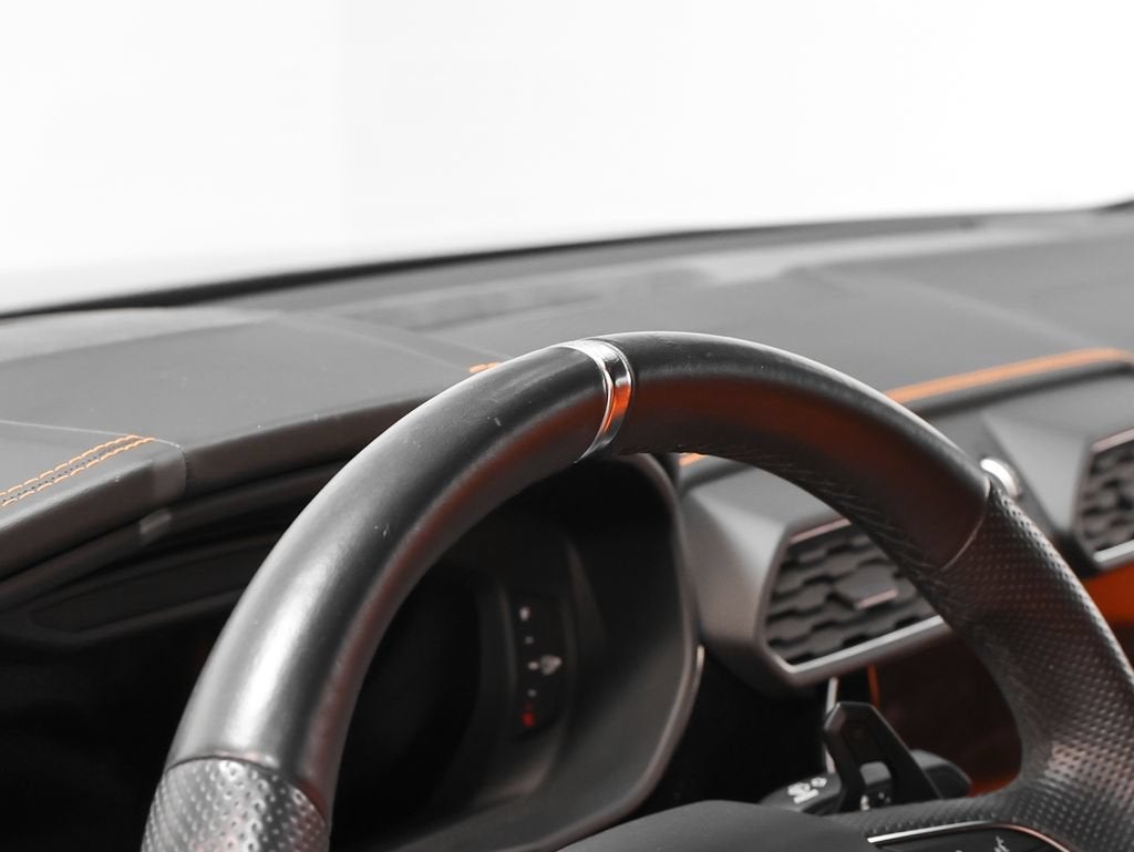 2022 Lamborghini Urus Base