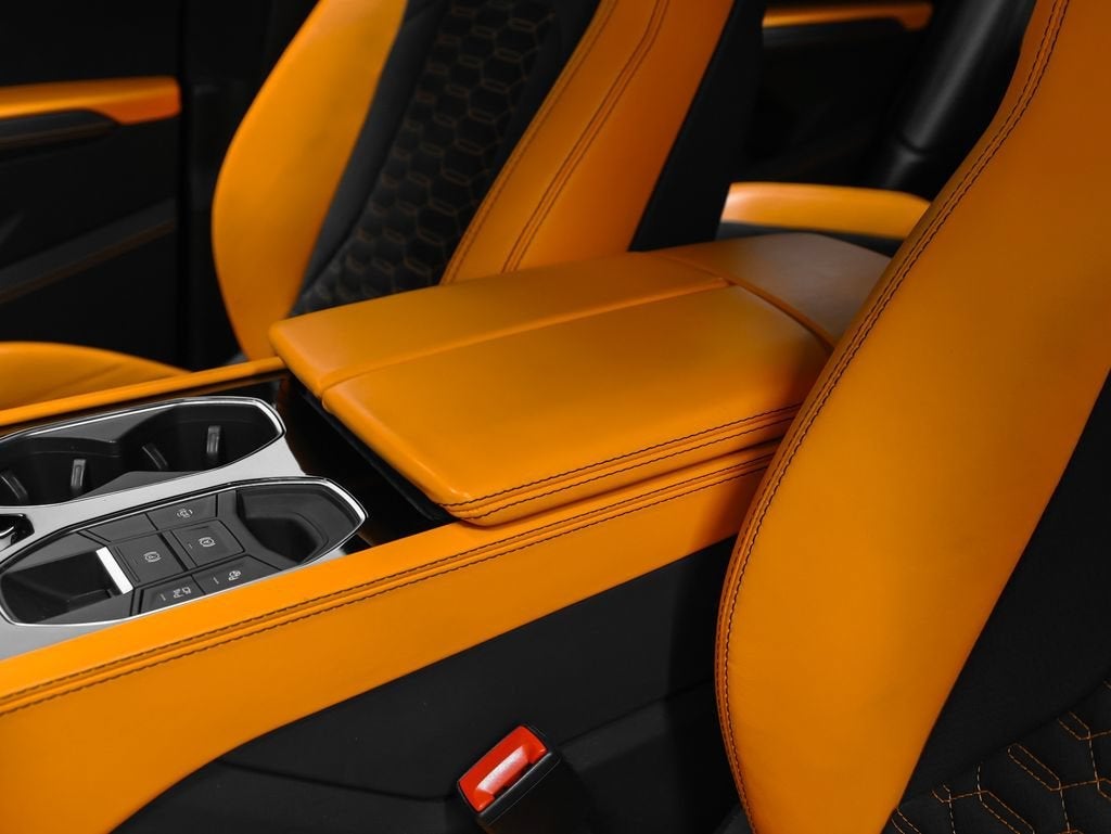 2022 Lamborghini Urus Base