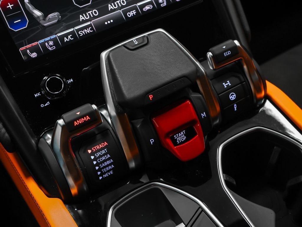 2022 Lamborghini Urus Base