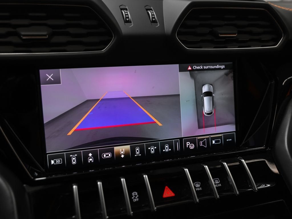 2022 Lamborghini Urus Base