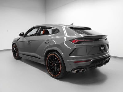2022 Lamborghini Urus Base