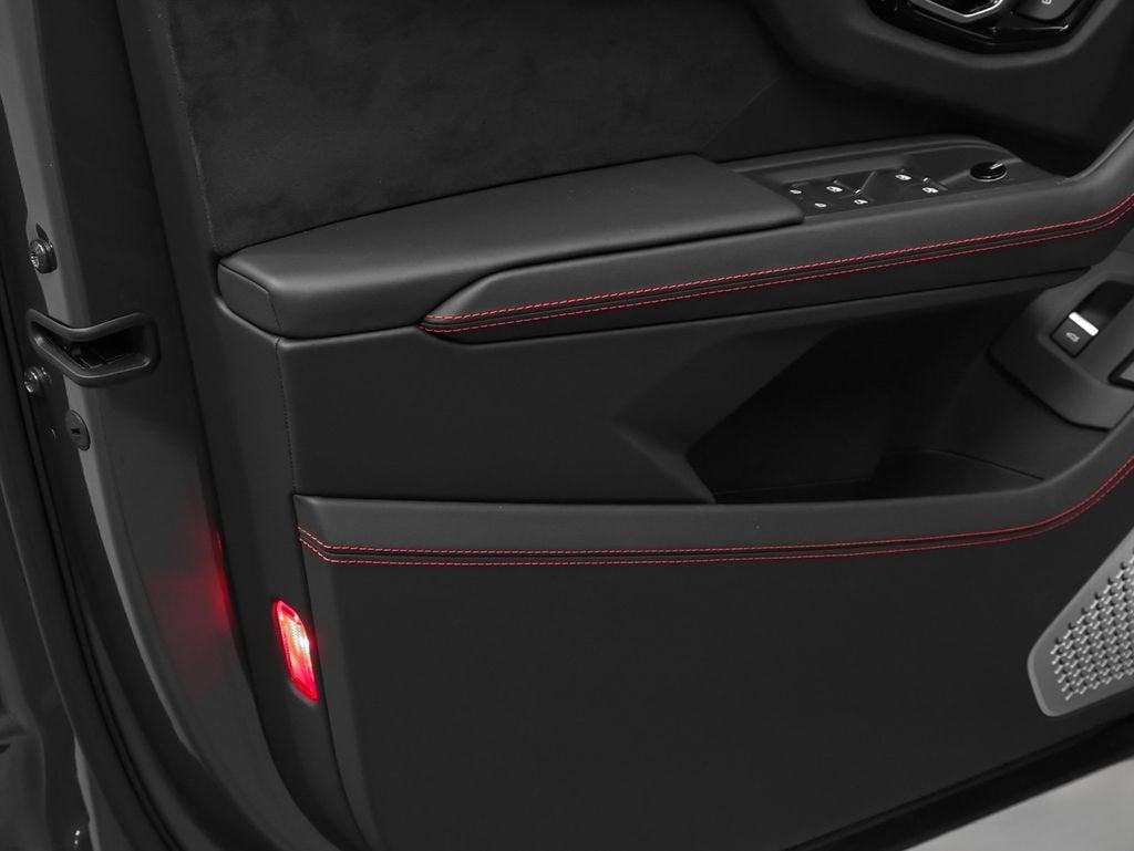 2024 Lamborghini Urus S