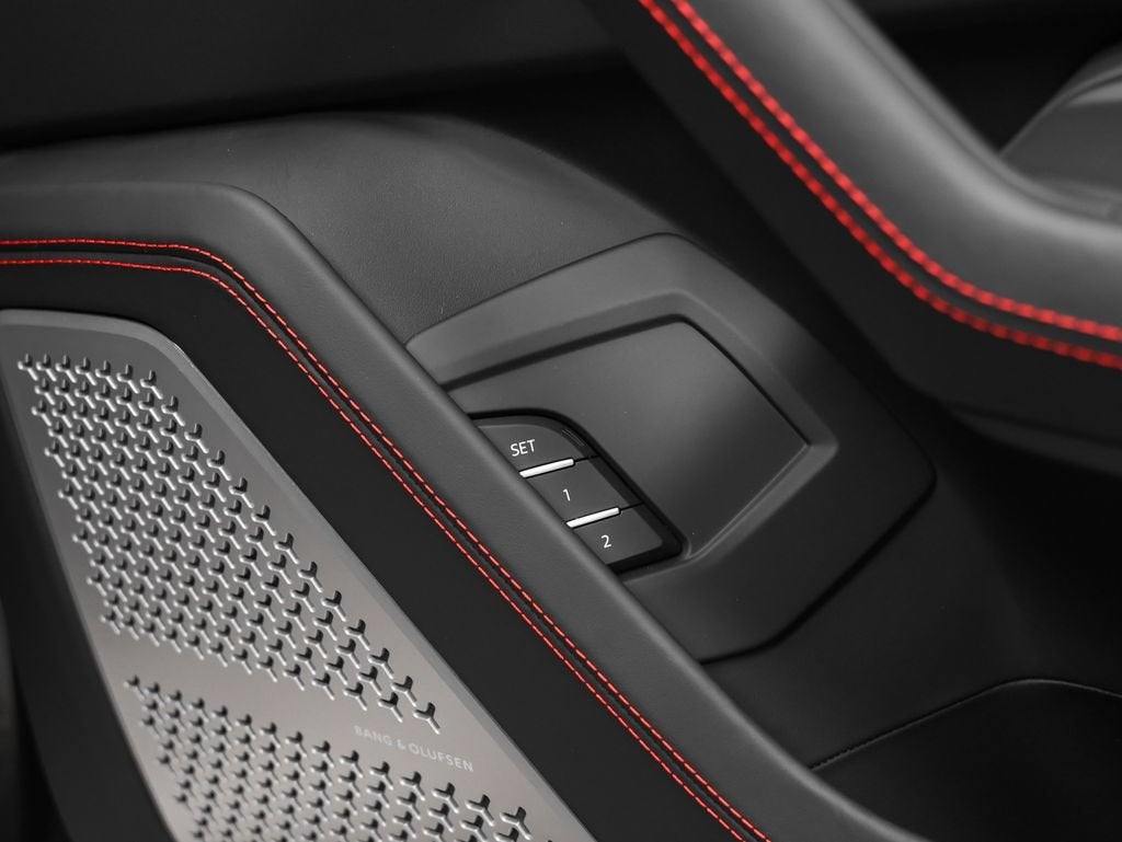 2024 Lamborghini Urus S