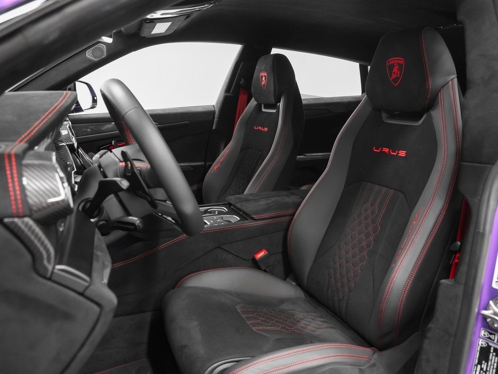 2024 Lamborghini Urus Performante