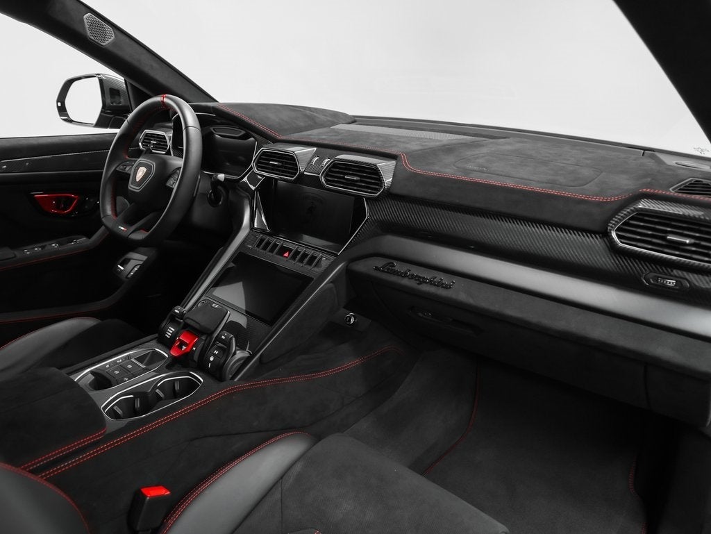 2024 Lamborghini Urus Performante