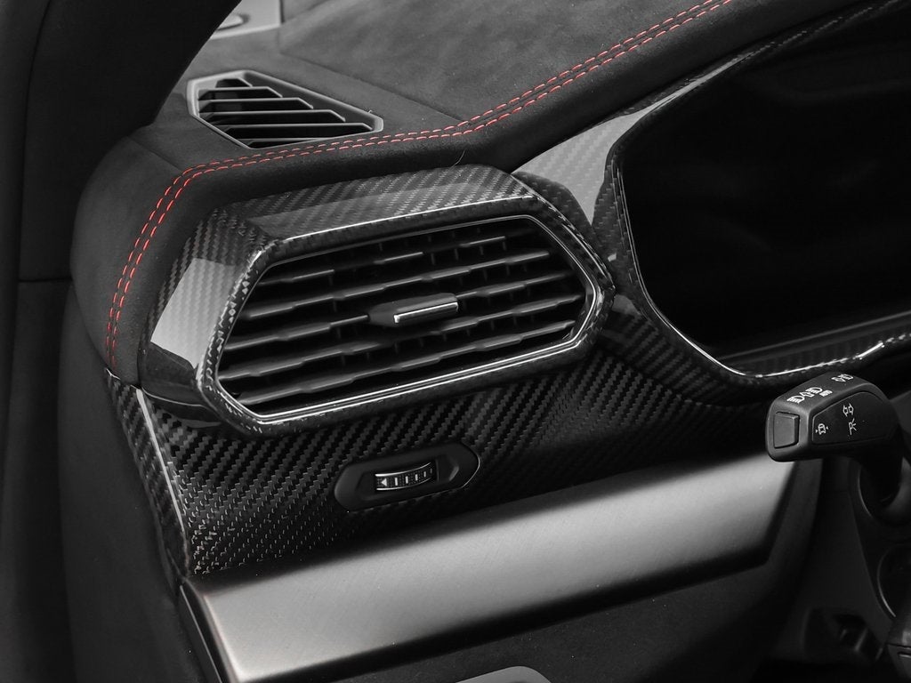 2024 Lamborghini Urus Performante