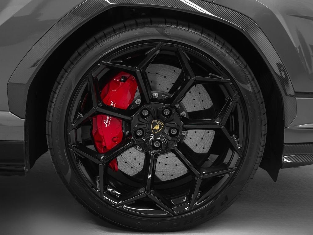 2023 Lamborghini Urus Performante