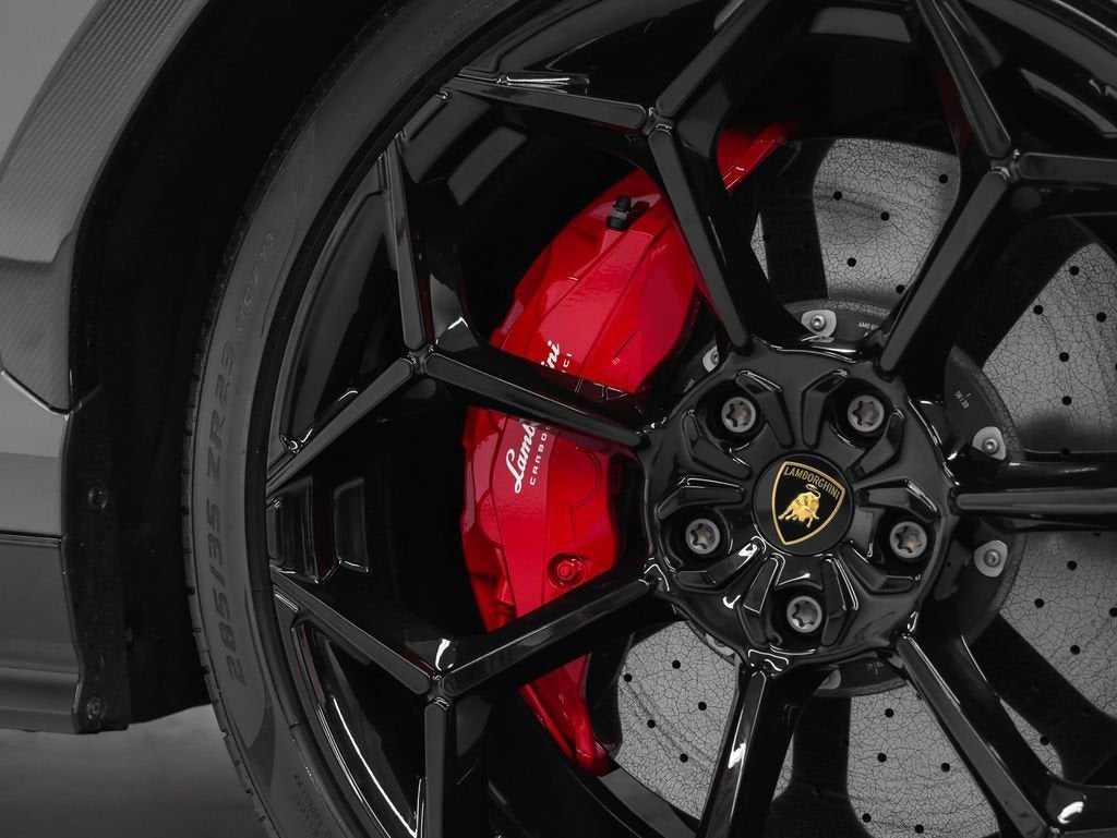 2023 Lamborghini Urus Performante