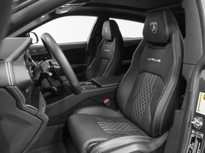 2023 Lamborghini Urus Performante