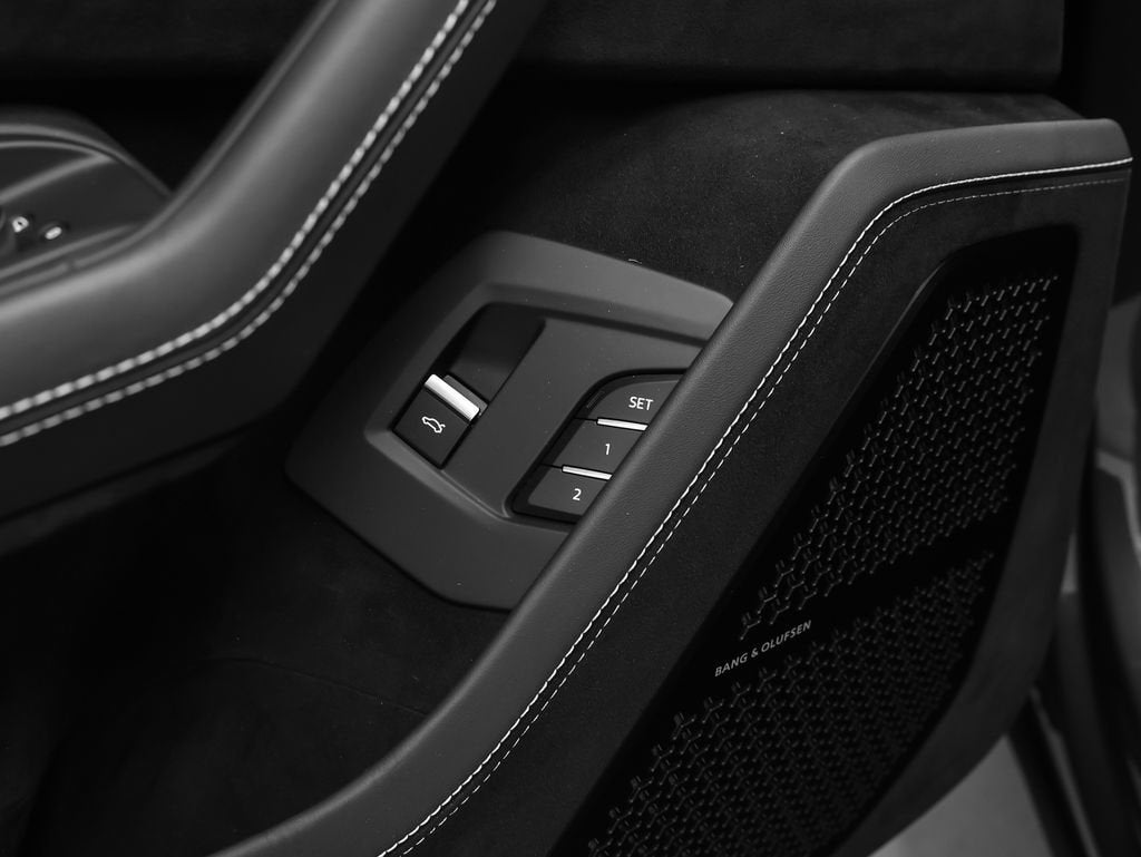 2023 Lamborghini Urus Performante