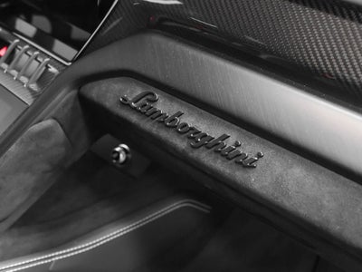 2023 Lamborghini Urus Performante