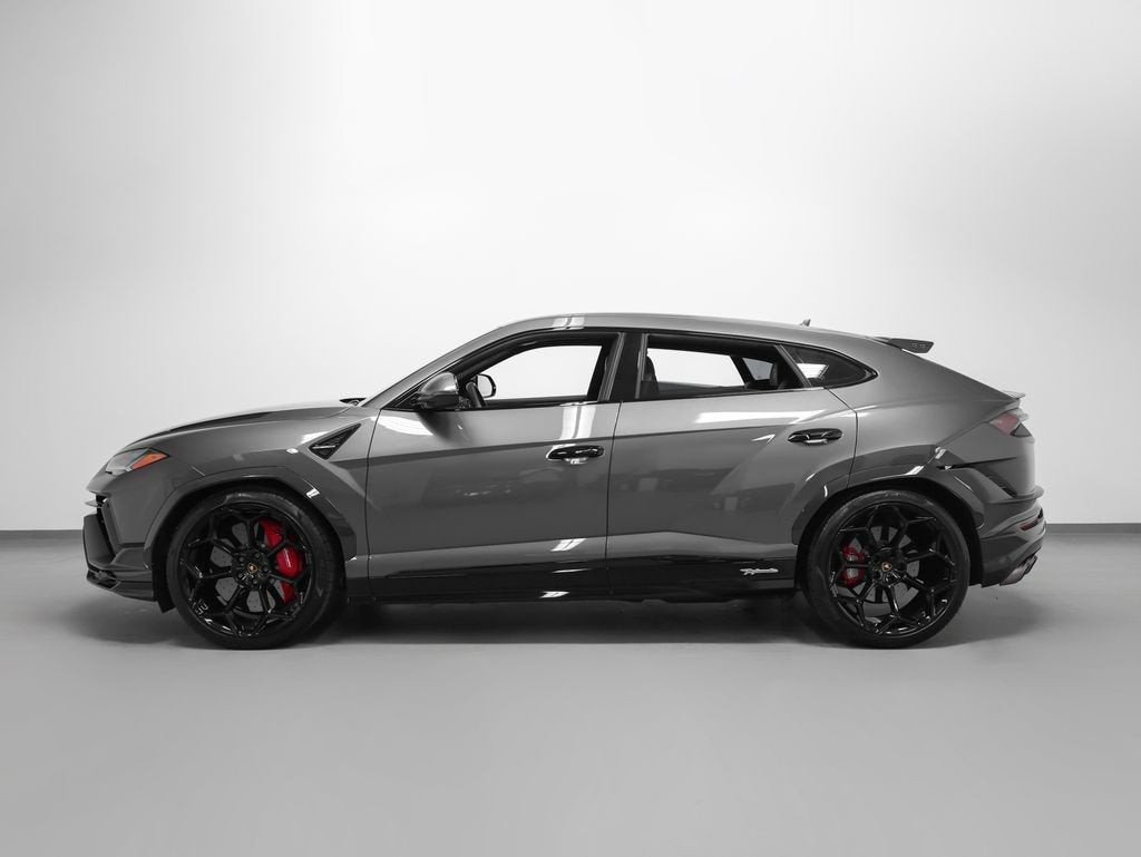 2023 Lamborghini Urus Performante