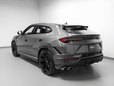 2023 Lamborghini Urus Performante