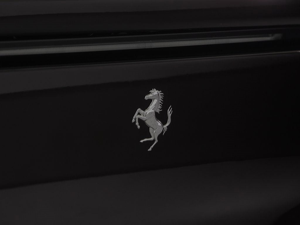 2025 Ferrari Purosangue Base