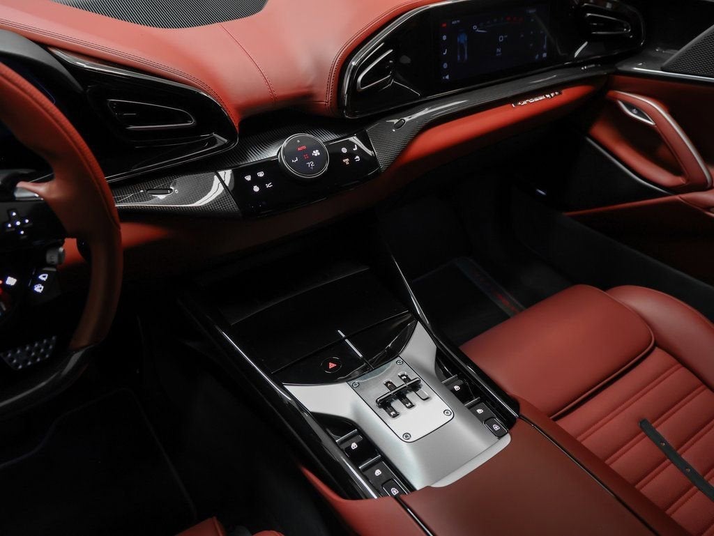 2025 Ferrari Purosangue Base