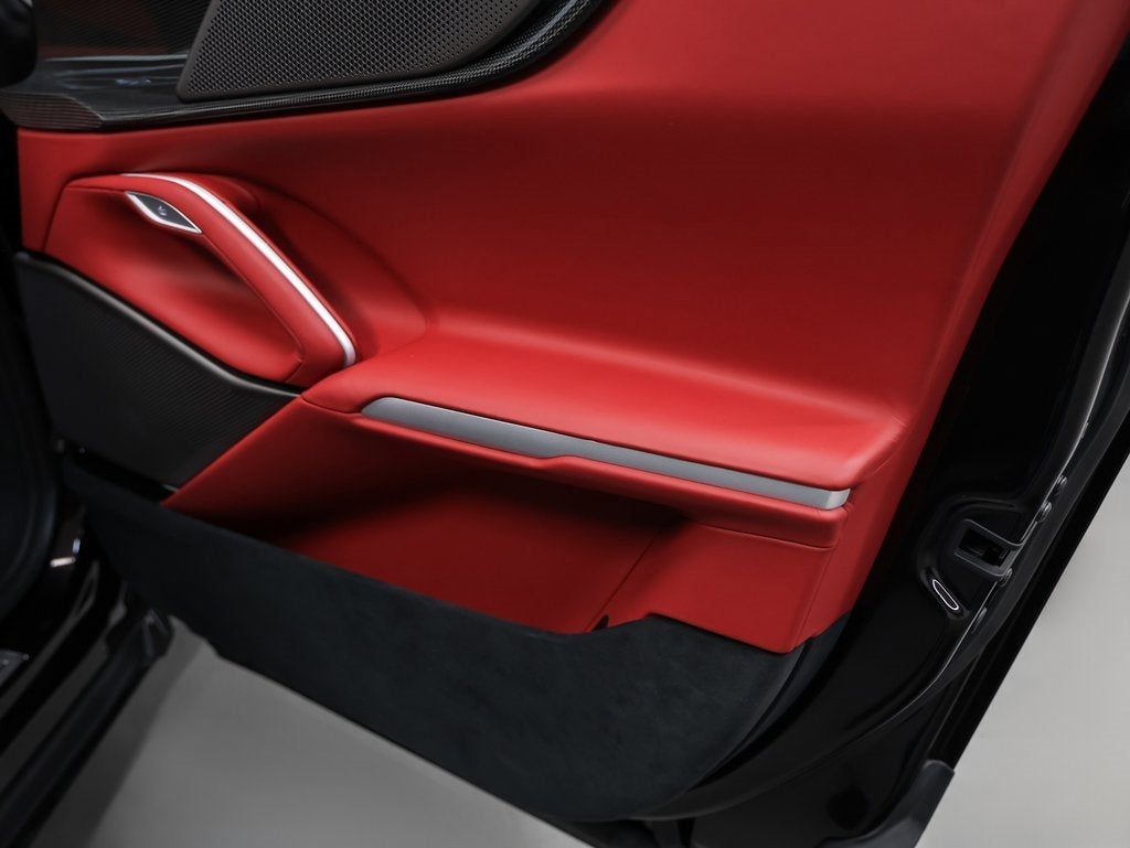 2025 Ferrari Purosangue Base