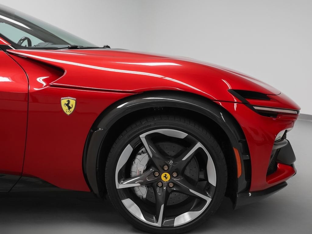 2025 Ferrari Purosangue Base