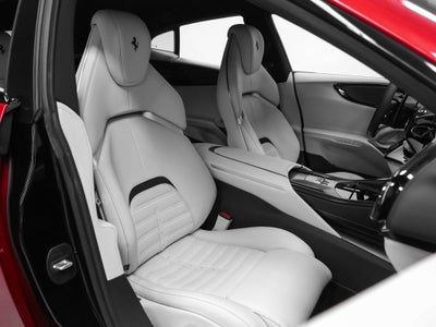 2025 Ferrari Purosangue Base