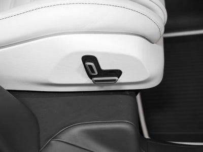 2025 Ferrari Purosangue Base