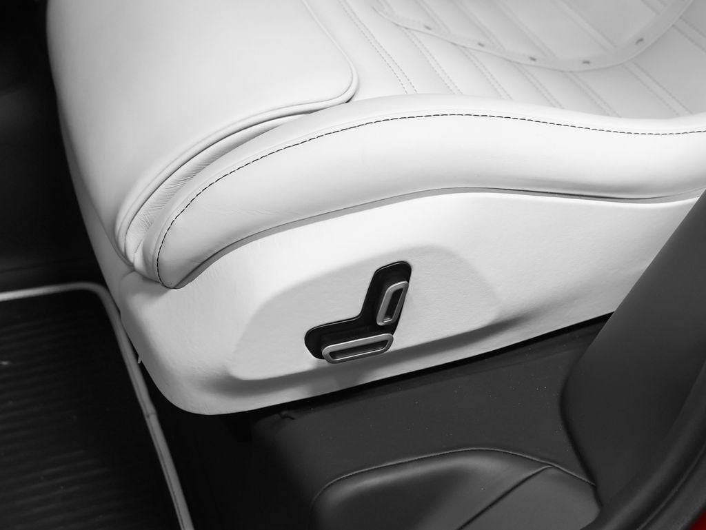 2025 Ferrari Purosangue Base