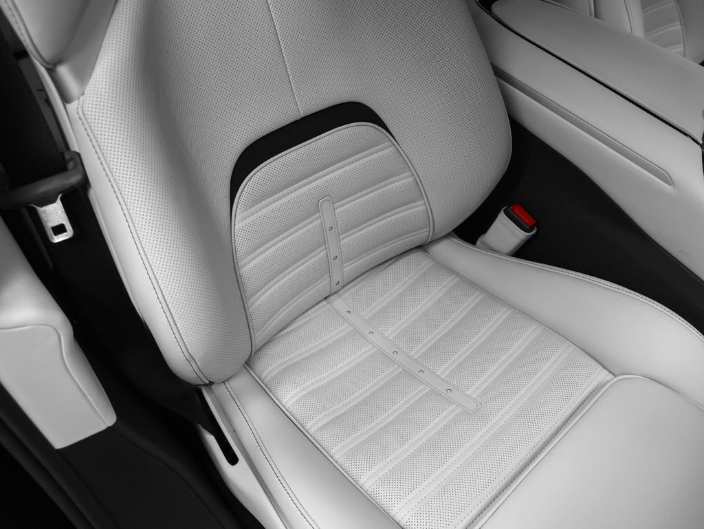 2025 Ferrari Purosangue Base